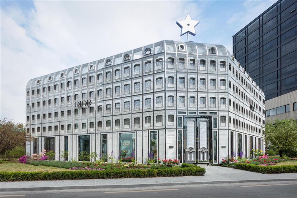 DIOR SEOUL CONCEPT STORE FACADE © Kyungsub Shin8