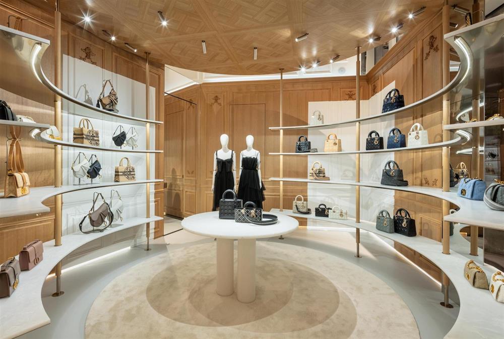 DIOR SEOUL CONCEPT STORE BOUTIQUE IMAGES © Kyungsub Shin 14