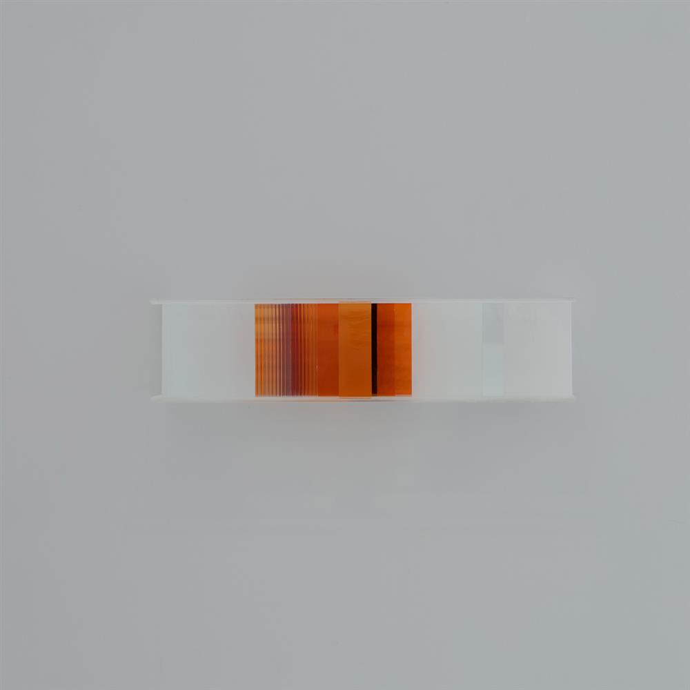 Cgri-76, Selenorage, 16x65x12.5cm, Mouth-blown glass and acrylic glass, 2013 (1)