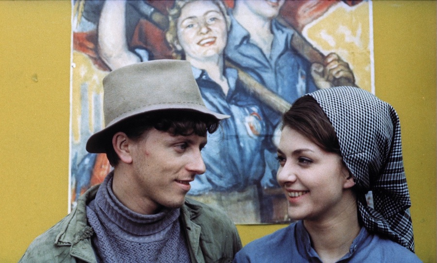 伊利曼佐的《失翼靈雀》禁演21年後重新出土，依然在柏林影展勇奪金熊獎