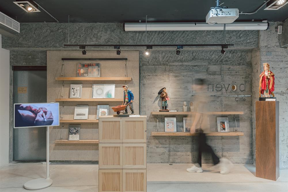 07.浮相與boven雜誌圖書館合作選書,從書籍的工藝之美,豐富策展內容的豐厚度 07.浮相與boven雜誌圖書館合作選書,從書籍的工藝之美,豐富策展內容的豐厚度