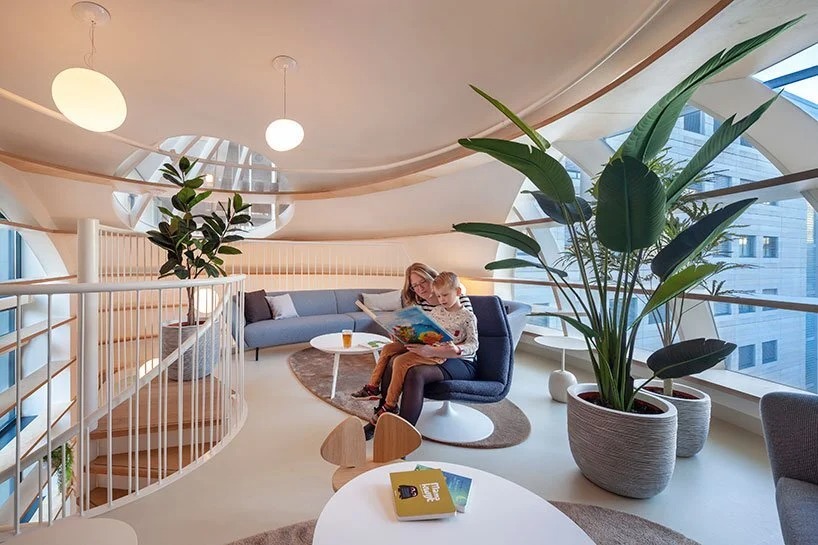 floating-pebbles-children-hospit floating-pebbles-children-hospit