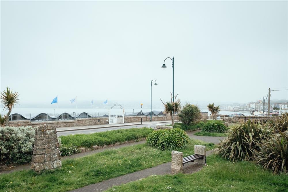 Jubilee Pool © Jim Stevenson 3