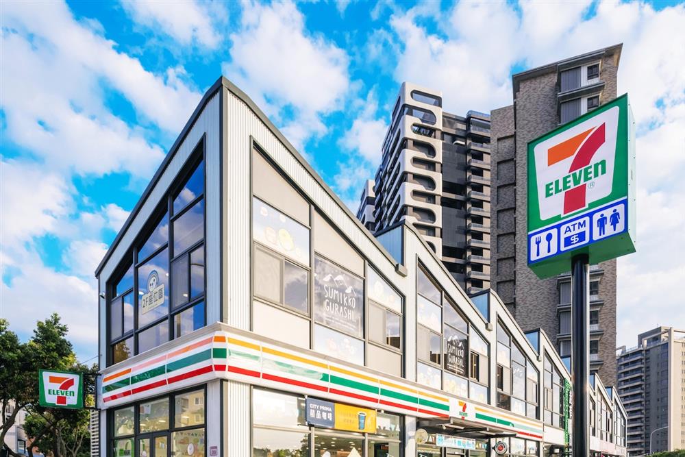 鄰近桃園高鐵站的7-ELEVEN青航門市二樓推出「多功能包廂專區」