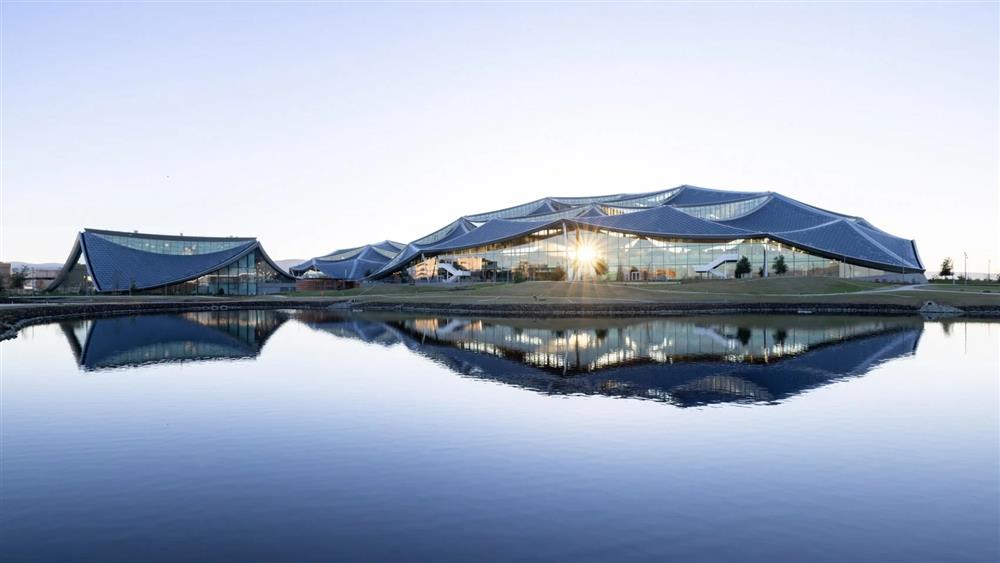 big-heatherwick-studio-google-ba big-heatherwick-studio-google-ba