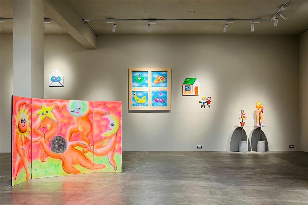 「地球國 Earthly Kingdom：LeeeeeeToy 個展」展場 