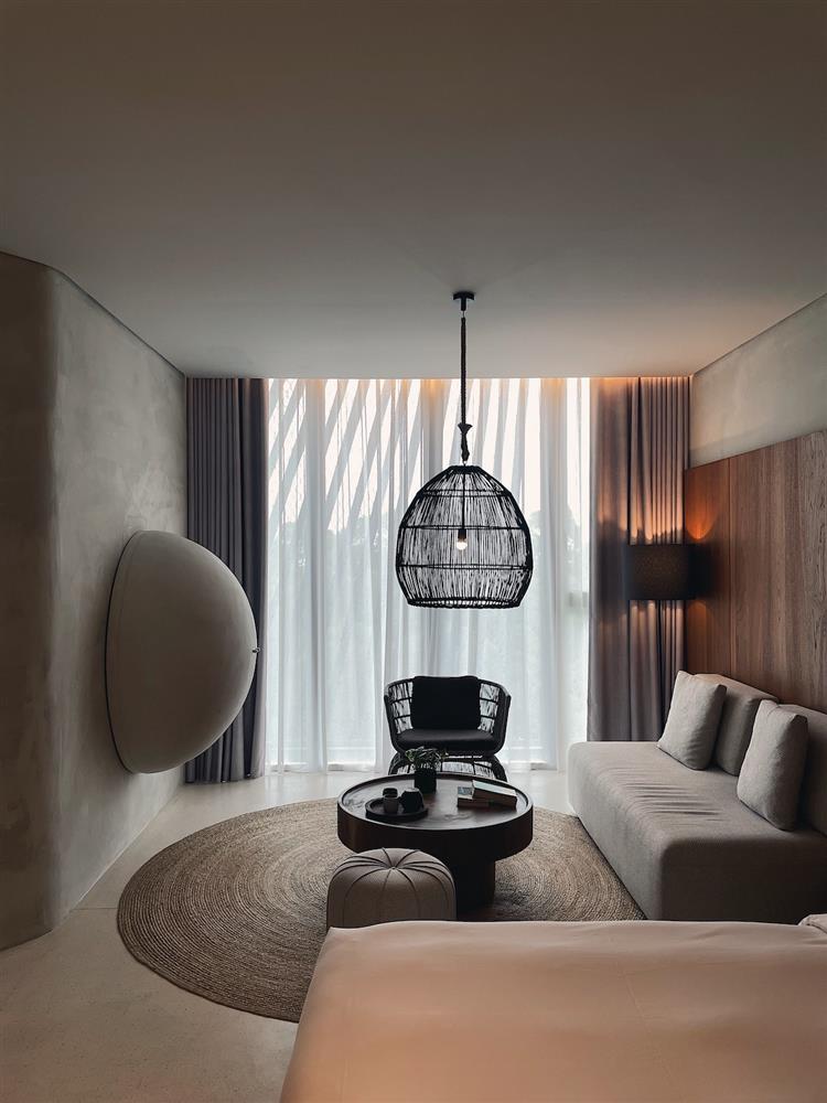 72D89476-E435-474C-B9CB-2D47C0AA9B47