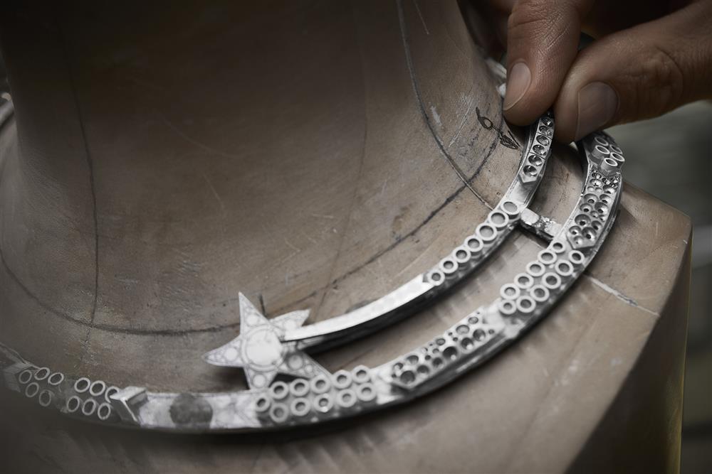 Comete Volute Necklace 02