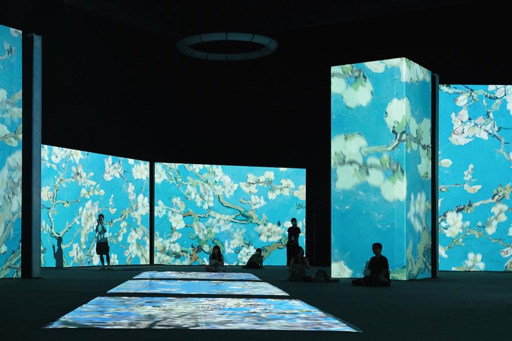 02. 沉浸式展覽大受歡迎，最受歡迎藝術家《再見梵谷-光影體驗展》再度展開世界巡迴