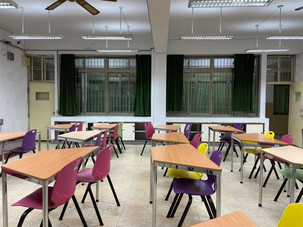 空間缺乏特色也無法滿足積木課程所需功能 (2)