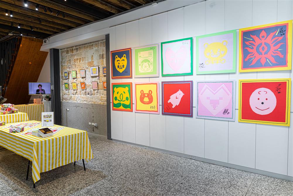 周裕穎感於疫情對小愉兒基金會的衝擊，發起「愉與熊掌可以兼得」公益活動，即日起於迪化街東梨學院舉辦《公益Ｘ工藝 時尚藝術跨界展》(3)