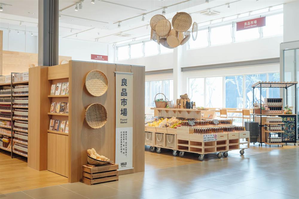 岡山門市打造高雄地區最大「良品市場」 (2) 岡山門市打造高雄地區最大「良品市場」 (2)