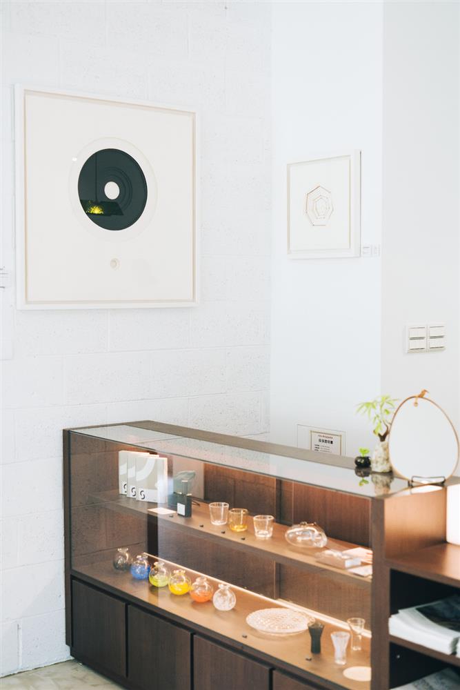 美學鬥志-2019 年台灣各部門能源消耗比及綠能和化石能源的比較 美學鬥志-2019 年台灣各部門能源消耗比及綠能和化石能源的比較