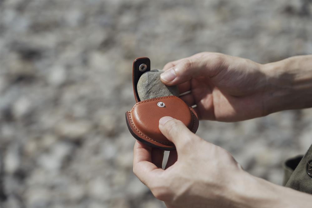 土屋鞄製造所_石頭1