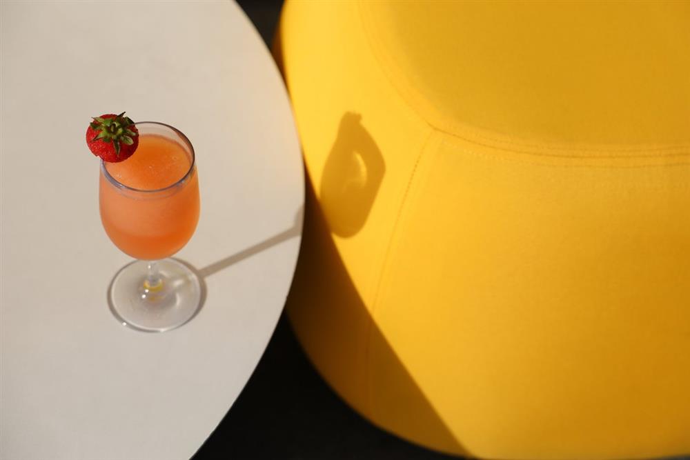 Sky Beach 圖說：All-Day Frosé 冷凍粉紅控