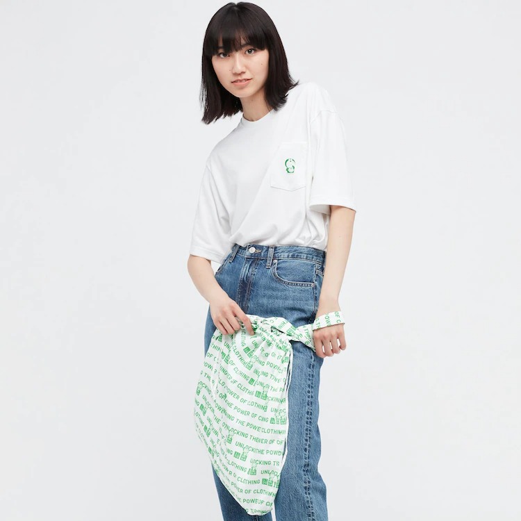 UNIQLO綠色哆啦A夢b1