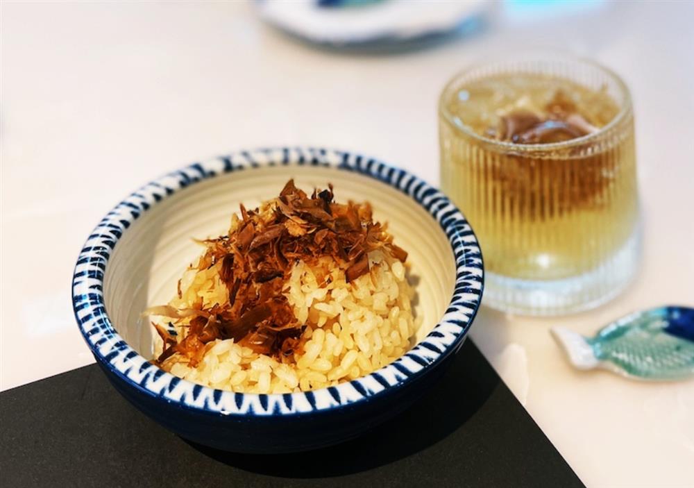 定置漁場貓飯05