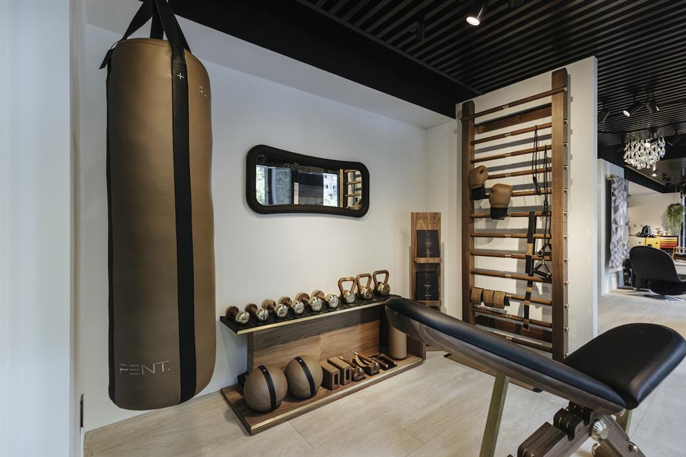 北歐櫥窗直營門市02. 圖說 - PENT 「它不僅是私人的健身器材，同時也是空間的工藝配件」