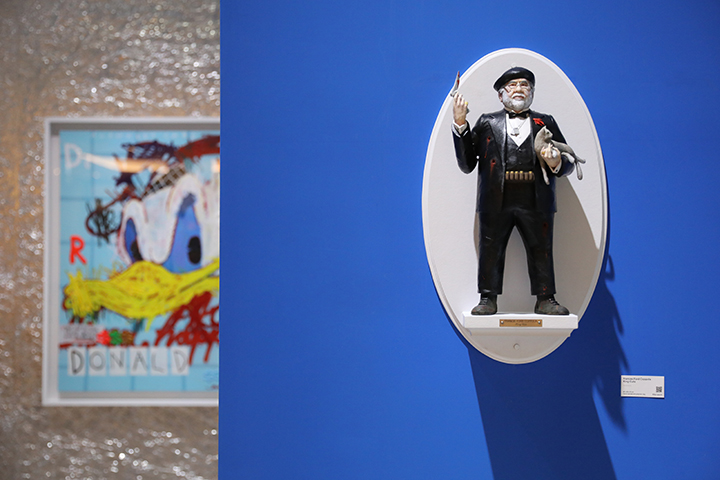 最知名的電影導演系列，包含宮崎駿、提姆波頓等，在今年 One Art Taipei 廣獲藏家青睞蒐藏，將在本次《 All My Loving 》延續好評，再度推出新作。