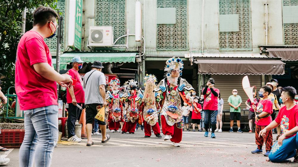 與神同巡|小將軍以傳統將軍步伐走進城市 與神同巡|小將軍以傳統將軍步伐走進城市