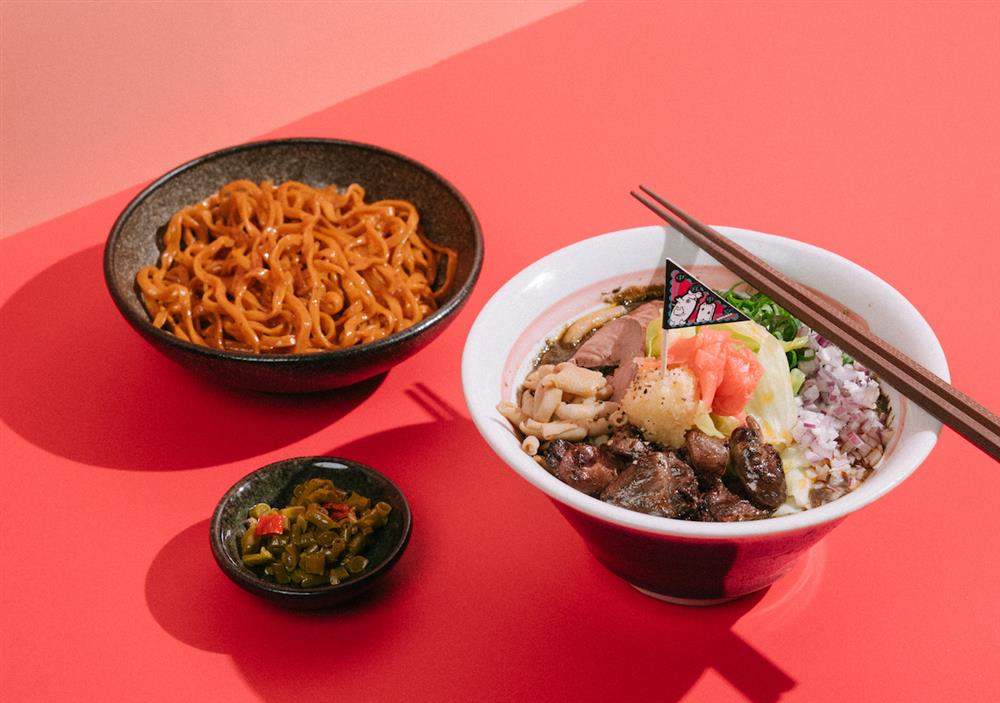 怪食季_「山下公園 ラーメン」_棚拍情境2