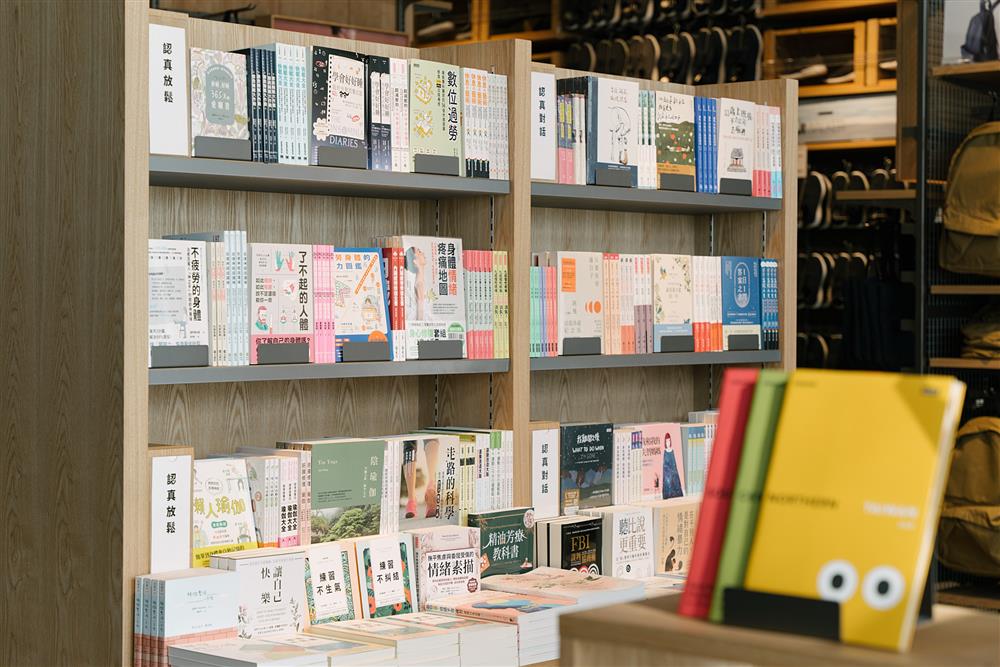 小檔台東無印良品台東門市引進以「365日慢生活」為主題推薦的生活選書