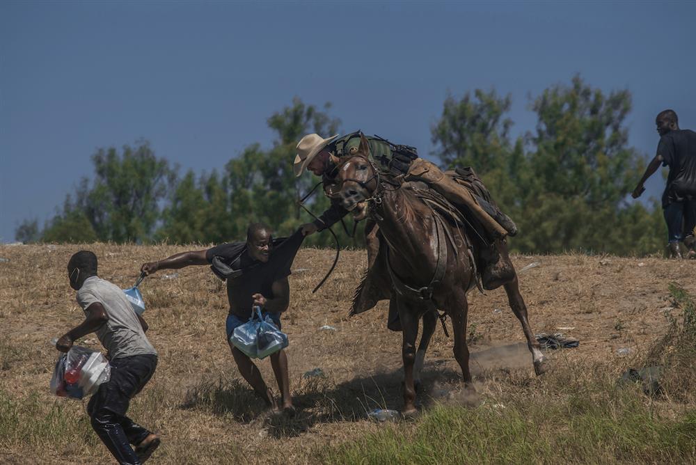 徠卡leica奧斯卡巴納克攝影獎LOBA《海地移民危機》© Victoria Razo_Haitian Migration Crisis_2