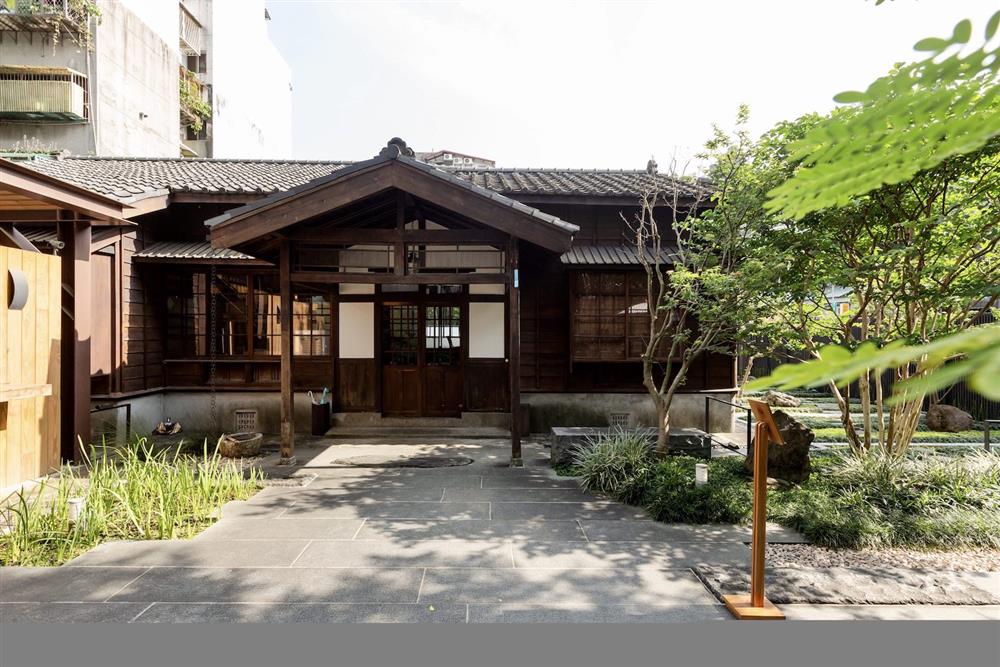 0b23afe7-30fc-42f4-936f-4bdb928217d0 0b23afe7-30fc-42f4-936f-4bdb928217d0