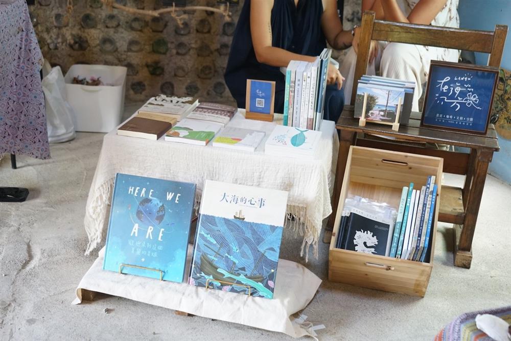 蘭嶼旅人節佳佳百貨透明島LINE_ALBUM_一陣風掃過透明島_220730_18