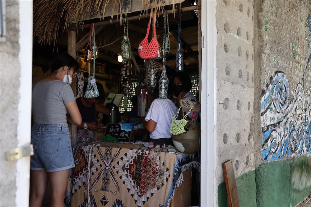 蘭嶼旅人節佳佳百貨透明島106A0573