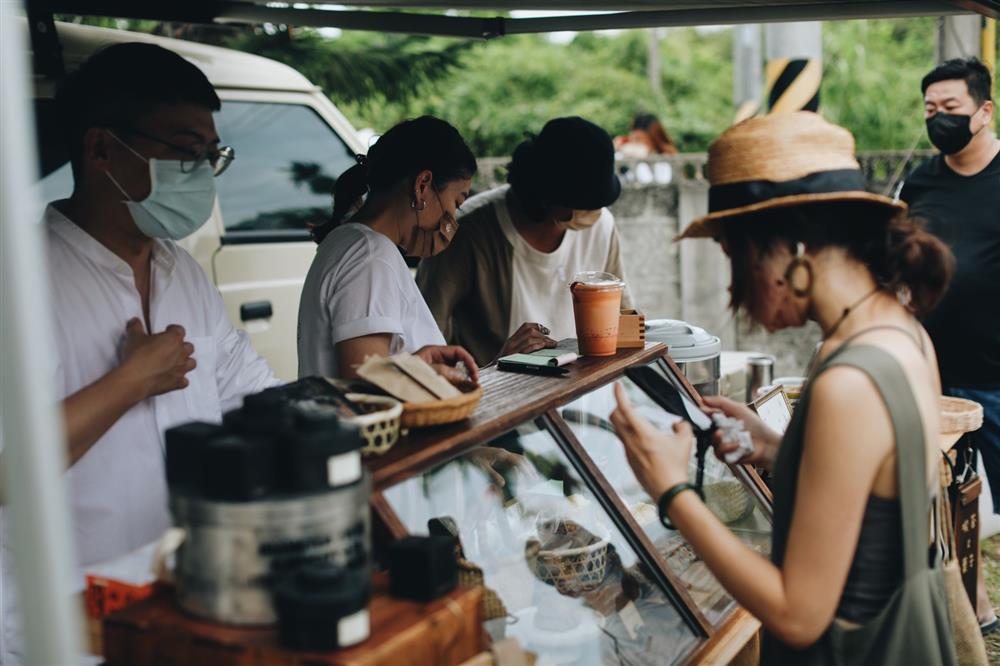 「行動草木！環島城市計畫」，盼能打破疫情的藩籬，與人打開新的連結。圖／草木提供