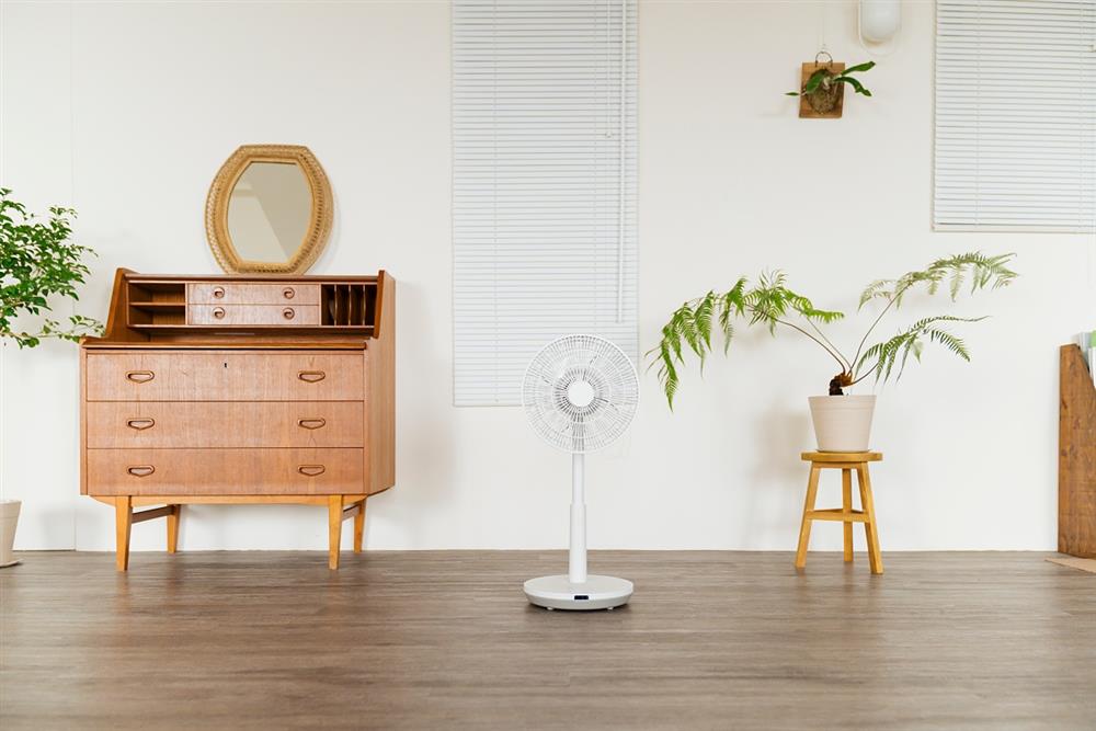 台灣同居系家電品牌ARTISAN攜手原創香氛HANSCHIU