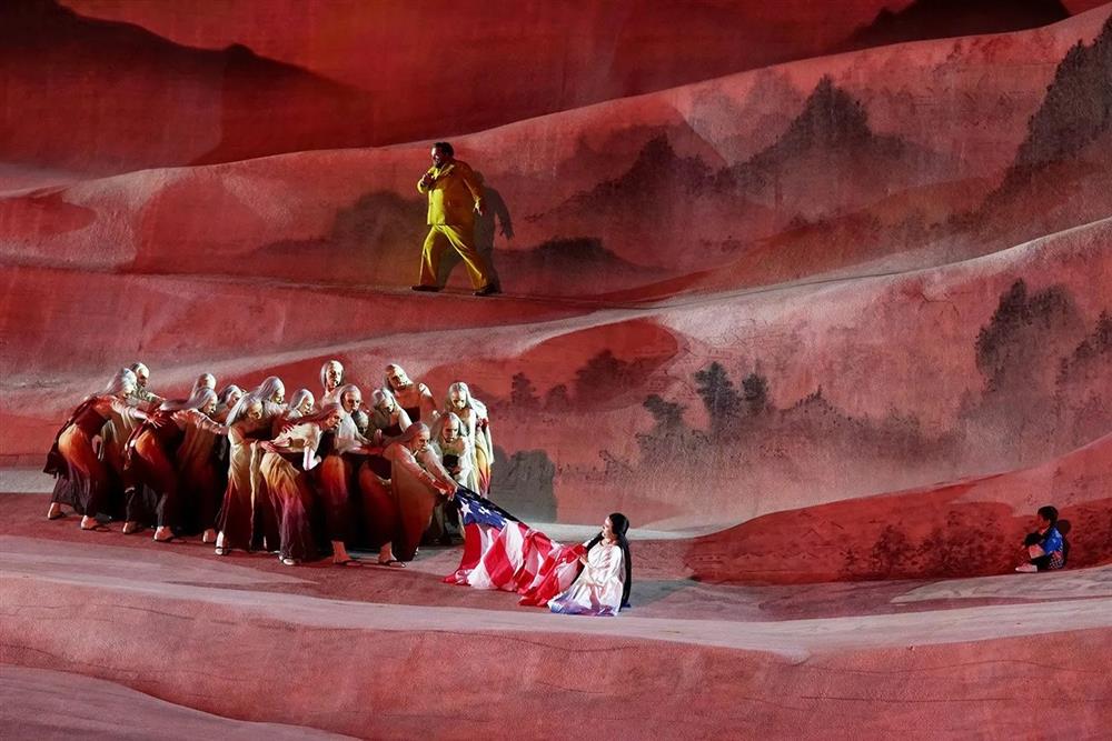 Michael-Levine-Madama-Butterfly10