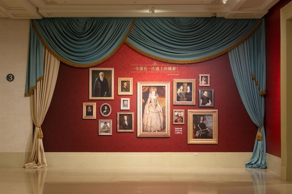 《時代的臉孔》-b展廳外的視覺牆 (2)