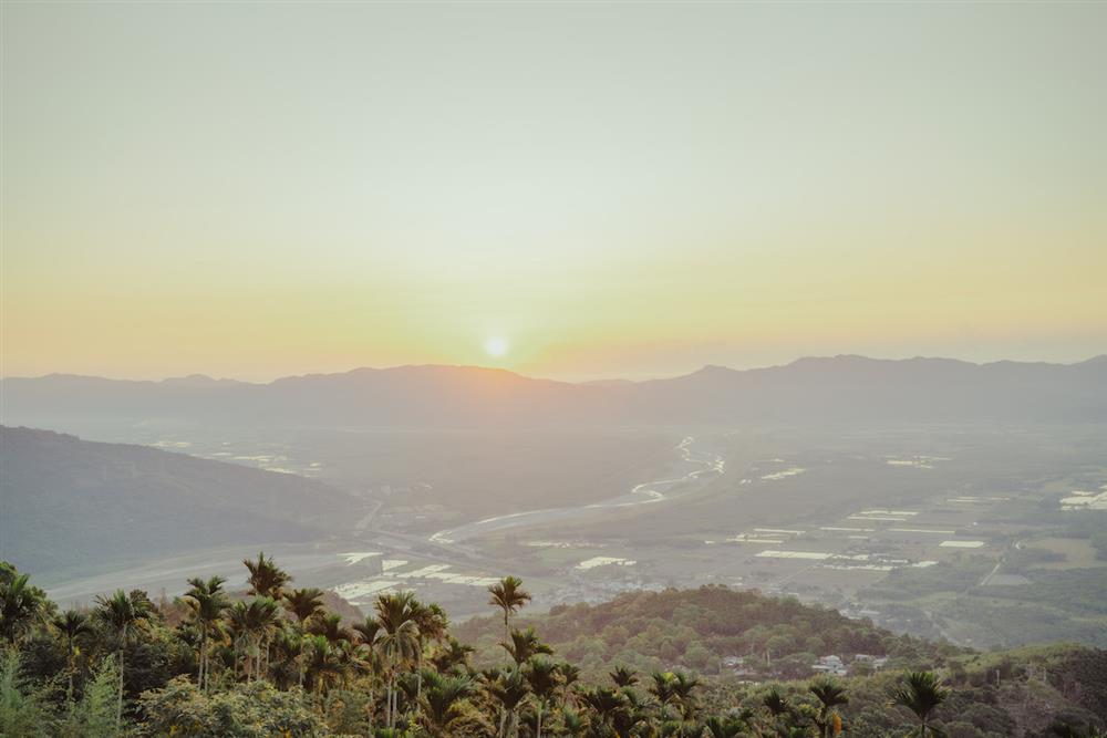 丘丘森旅具備山脈、溪谷等先天環境優勢 (1) 丘丘森旅具備山脈、溪谷等先天環境優勢 (1)