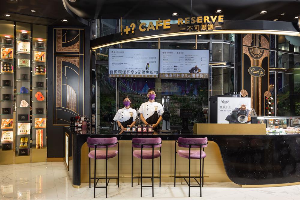 CUPICHO高雄夢時代巧克力咖啡區(店員)