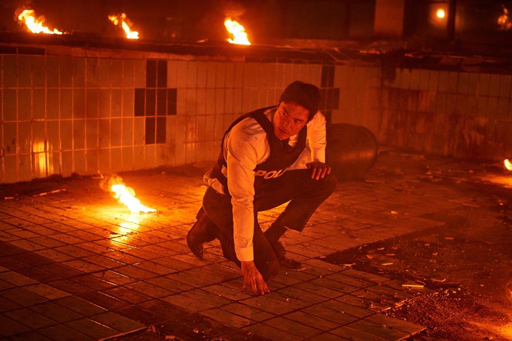 機密同盟2_新聞稿照07_丹尼爾．海尼在本作飾演來自FBI的美國刑警，大展身手