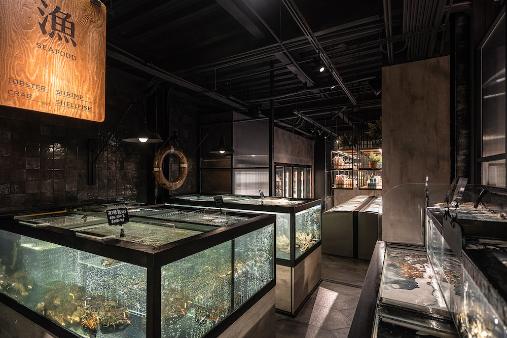 四行倉庫水族箱照片