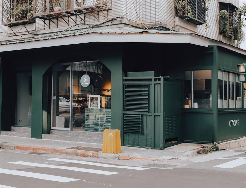都會型格咖啡館OTOME Café歐頓咖啡正式開幕,首間概念店進駐敦南商圈。為上班族打造香醇咖啡與都會生活接軌的暫歇空間。 都會型格咖啡館OTOME Café歐頓咖啡正式開幕,首間概念店進駐敦南商圈。為上班族打造香醇咖啡與都會生活接軌的暫歇空間。