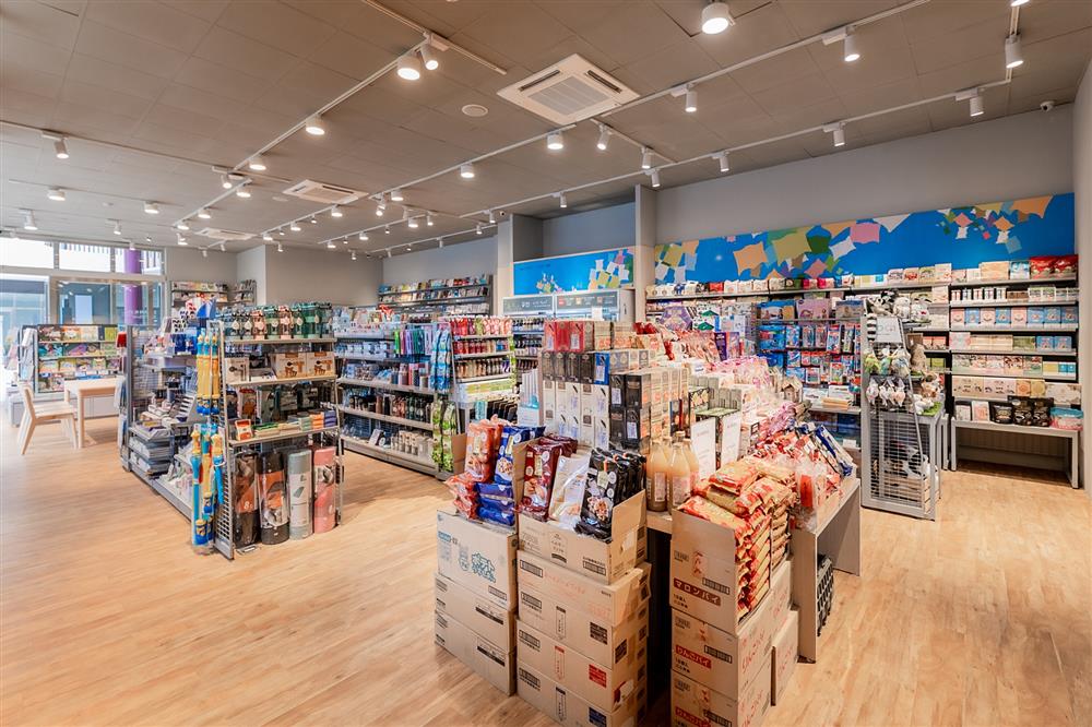 小檔誠品生活時光北屯江興店推出多款進口零食買一送一