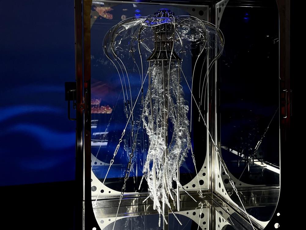 DA3D25DA-7AD6-455F-A426-7101713044BB