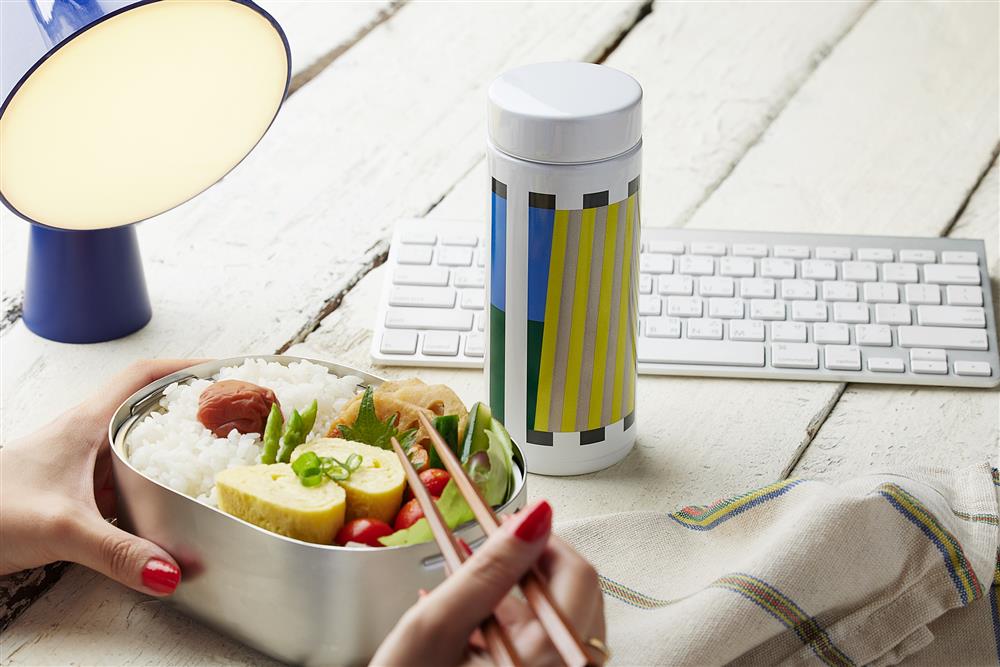 小檔日本虎牌TIGER x法國潮流文具PAPIER TIGRE虎年俏皮浪漫邂逅_產品情境圖_幾何(KC日本虎牌TIGER x法國潮流文具PAPIER TIGRE虎年俏皮浪漫邂逅_產品情境圖_運動場(WP)2