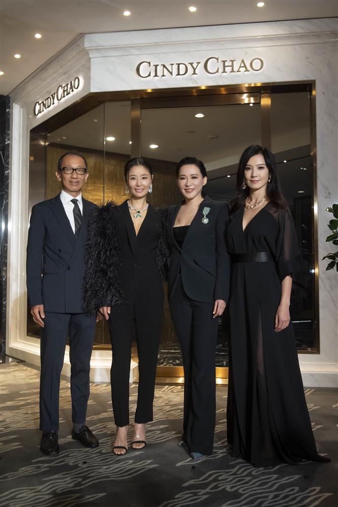 CINDY CHAO The Art Jewel Gallery 藝術珠寶典藏館_藝人合照_4