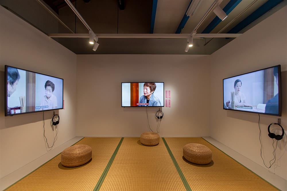 小檔北美館2022街事美術館計畫06-12022「街事美術館」現場展示「論語卦,在孔廟」,臺北市立美術館提供。 小檔北美館2022街事美術館計畫06-12022「街事美術館」現場展示「論語卦,在孔廟」,臺北市立美術館提供。