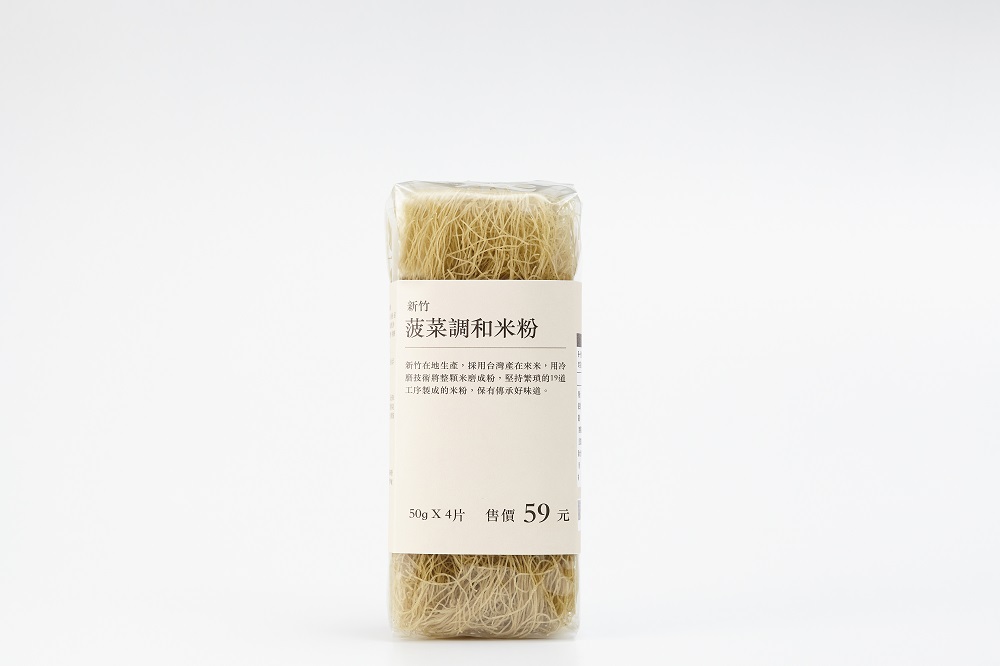 (農)菠菜調和米粉50g×4片,59元:用新鮮蔬菜蒸煮,打成汁,再加入在萊米製程,不計人力成本,產品顯示皆為天然色澤,不添加色素及香精。 (農)菠菜調和米粉50g×4片,59元:用新鮮蔬菜蒸煮,打成汁,再加入在萊米製程,不計人力成本,產品顯示皆為天然色澤,不添加色素及香精。