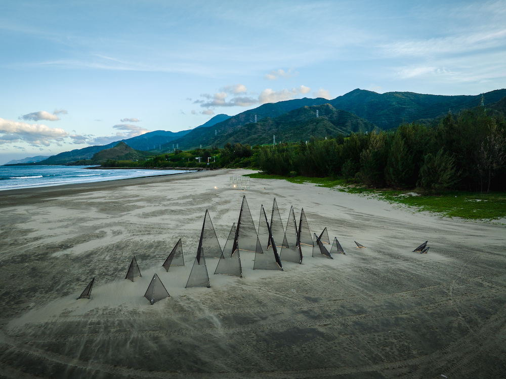 10山．風沙與地底下的龍_DJI_0318