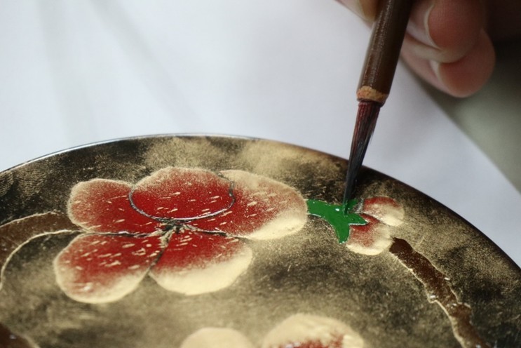 展覽期間將舉辦一系列的「動手體驗．Fun心玩」活動，只要完成小任務，即可免費報名參加「漆盤蒔繪」手作體驗活動；