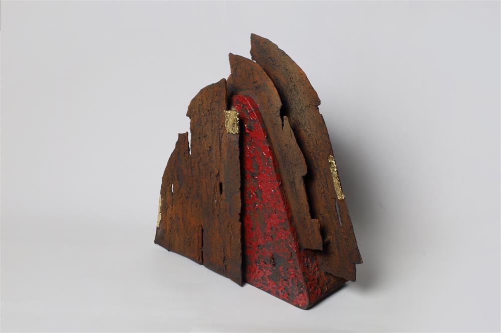 晴山藝術＿許明香＿建築渲染與延伸2＿40x16x40cm＿陶＿2022