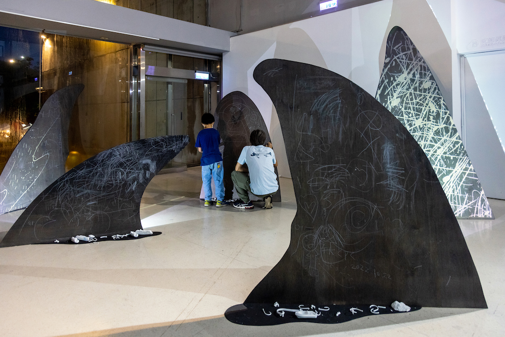 作品《深藍巴別塔》林盈潔Ｘ張根耀