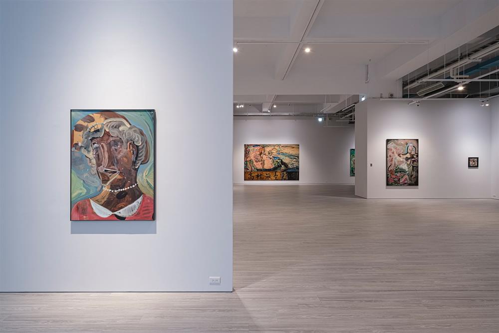 小檔安卓藝術黨若洪個展展場空間照2圖說：「高枕無憂的你」黨若洪個展  從瘟疫到戰爭：關於災厄如慶典的一魚兩吃 11_12-12_24於安卓藝術展出。（安卓藝術提供, 攝影朱淇宏）